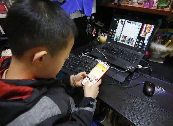 全国青联：建议明确禁止未成年人担任网络主播