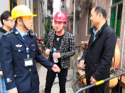疑是煤气泄漏惊了一楼人    网格员紧急到场疏散居民排险情