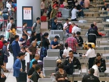 香港入境处：劳动节假期料有668万人次出入香港