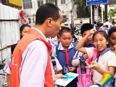增强学生禁毒意识，宝安航城开展禁毒宣传