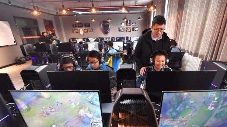 爬树、减脂、涮火锅……看看别人家学校的选修课