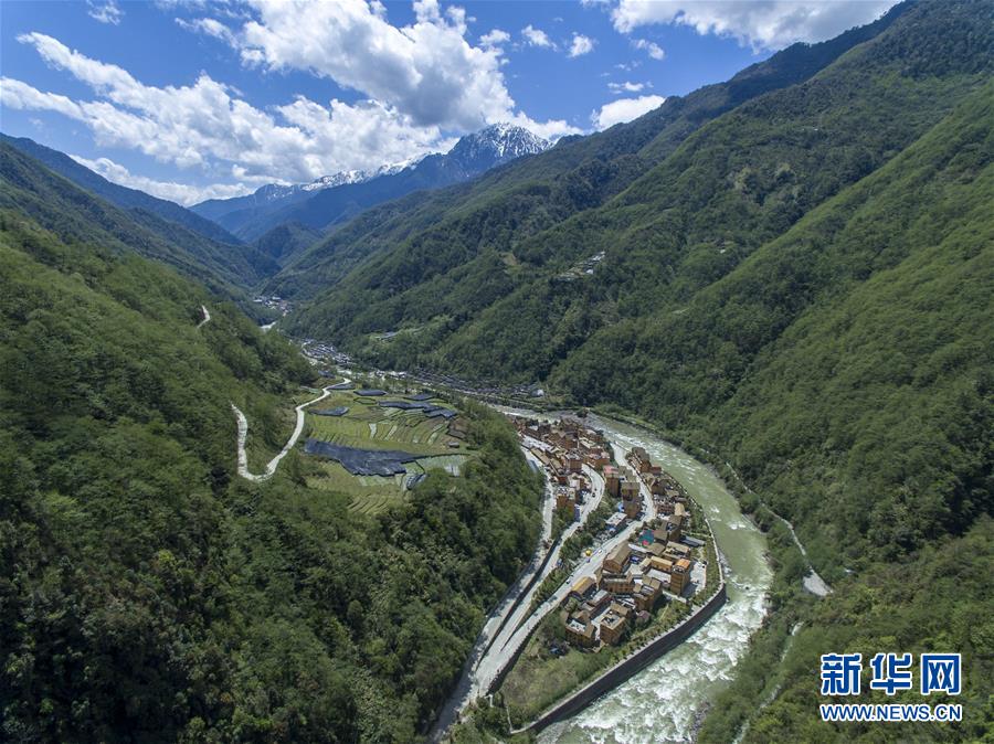 坚定不移跟党走 建好家乡同奋斗——习近平总书记回信激励云南贡山独龙族群众继续团结奋斗创造美好生活