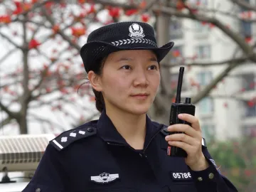 每日警星 | 钞岩：用心提升群众满意度