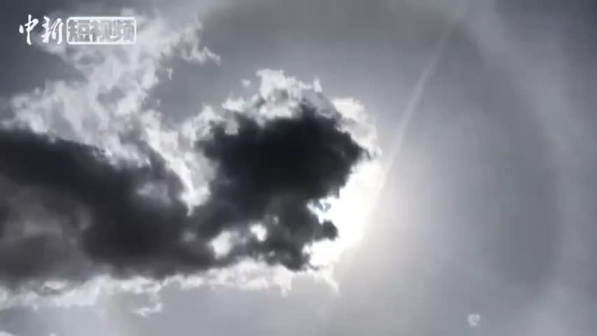 宁夏现日晕 七彩光环令人惊叹