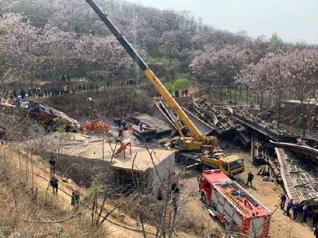 中铝物流火车倾覆6人不幸遇难 现场救援工作结束