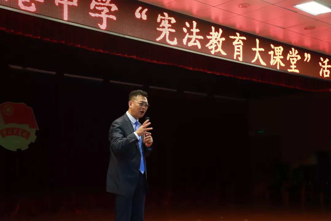加强青少年法治教育，盐田区“宪法教育大课堂”正式开讲