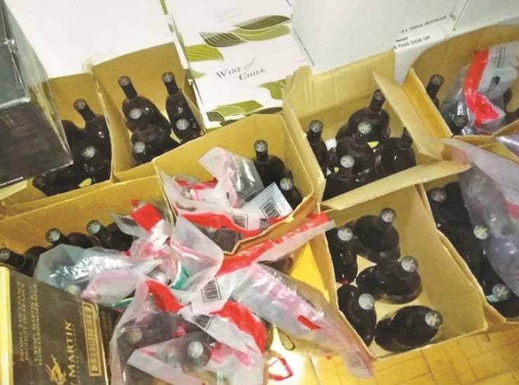 我可能喝了个“假洋酒”？罗湖查获一大型走私商品仓库