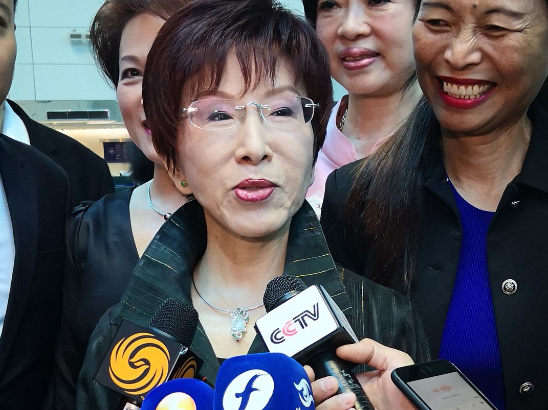中国国民党前主席洪秀柱启程访问北京