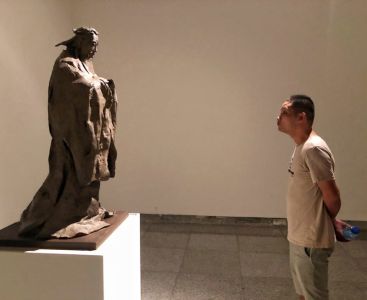 看展︱逾20件雕塑作品展现艺术家洪涛的艺术探索