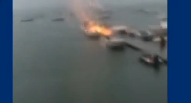 雷电的威力有多大？看看这艘瞬间被击毁的船就知道了