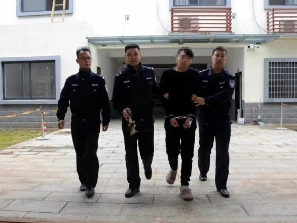 浙大海归女生被害案开庭 被害人家属放弃民事赔偿  