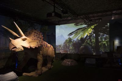 沉浸式科普体验恐龙展《穿越侏罗纪》来深啦！
