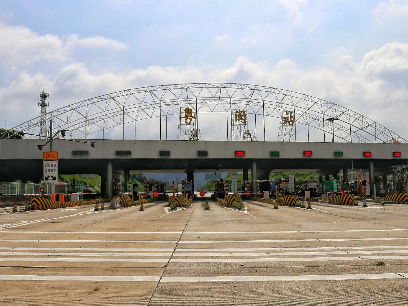 沈海高速粤闽界开建ETC门架系统 全面吹响取消省界站工程号角