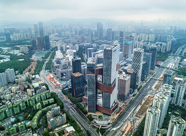 委员建议：  守住深圳“工业红线” 拓展民企发展空间  