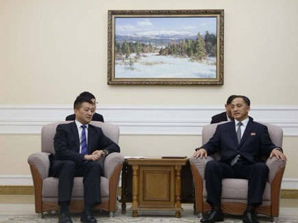 陆慷应邀赴朝鲜磋商：就落实两国最高领导人重要共识交流