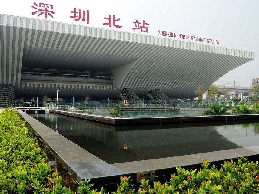 深圳北站增开列车助力暑运出行