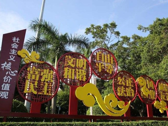 深圳开展专项治理行动 城管强化执法营造文明环境