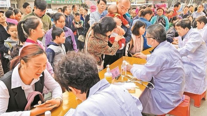 帮扶广西两县结硕果，大山深处“罗湖医生”美名扬 