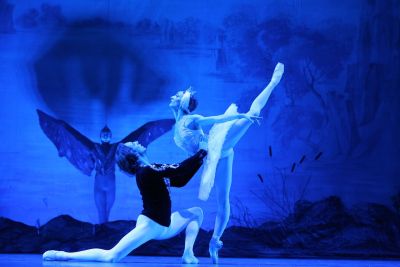 来自俄罗斯——儿童版芭蕾舞剧《天鹅湖》用一小时带孩子看懂经典