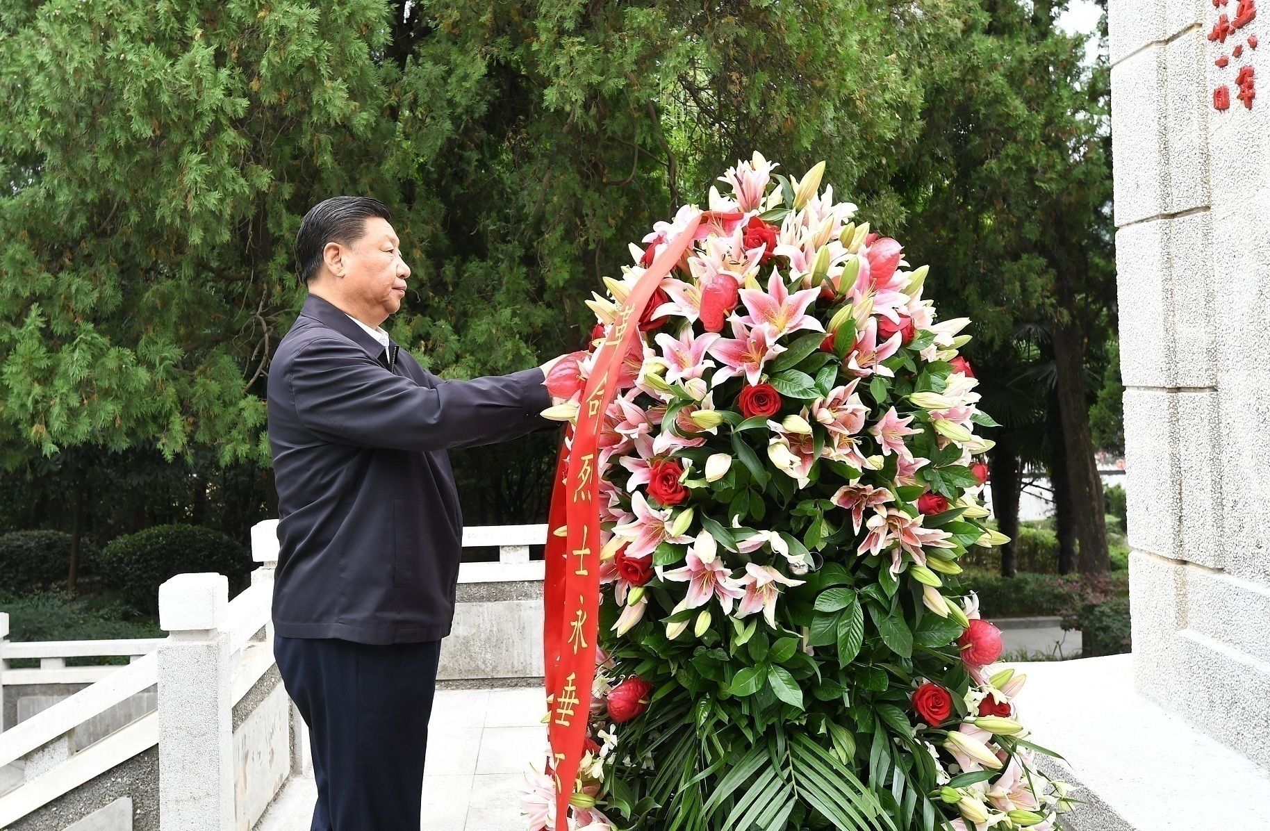 习近平：牢记红色政权是从哪里来的