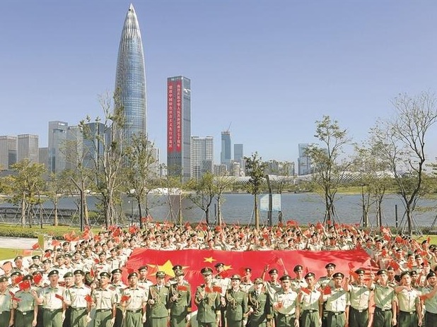 向祖国表白与国旗同框