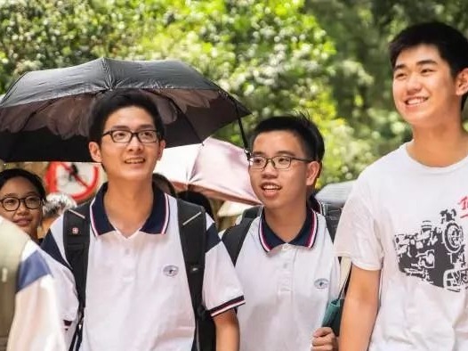 “定1走2”！广东“新高二”开始选课走班了！