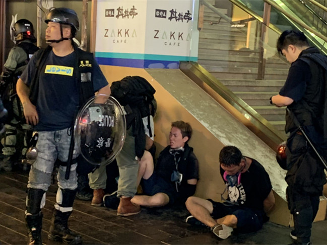特评｜极端暴力必遭唾弃