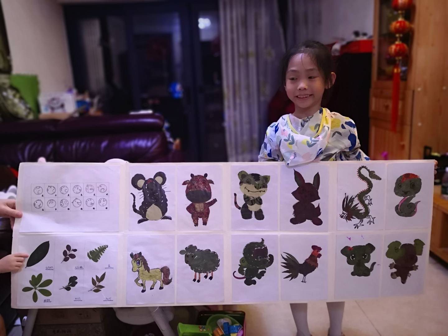 荔园小学开展科技节游园活动，看萌娃如何用树叶画出十二生肖