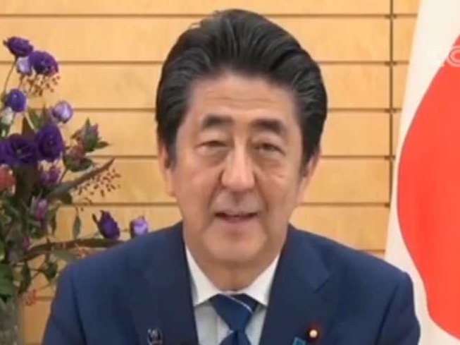 安倍晋三祝贺新中国成立70周年 用中文说“大家好”