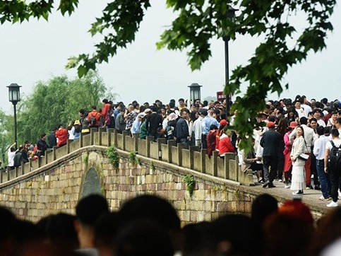 中国为什么会有假期“黄金周”？答案来了