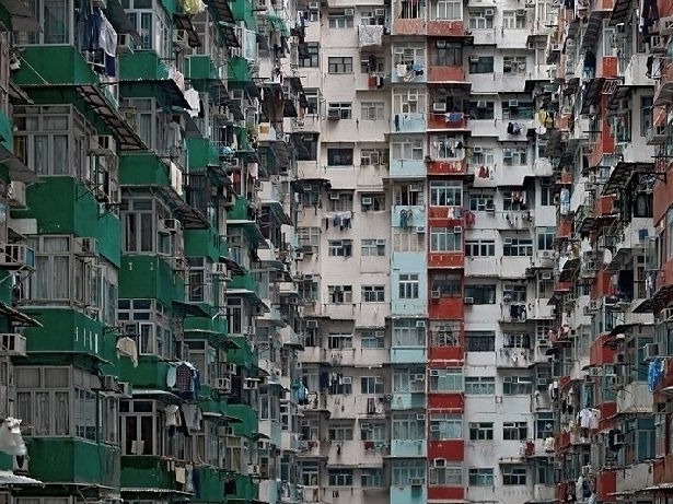 新华时评｜从解决居住难题入手破解香港社会深层次矛盾 