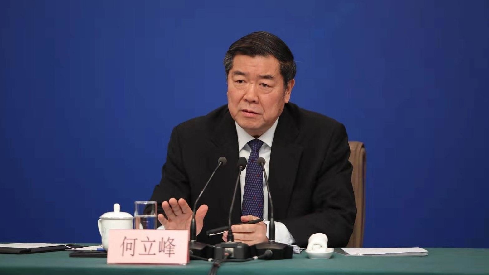 何立峰：支持深圳加快建设中国特色社会主义先行示范区