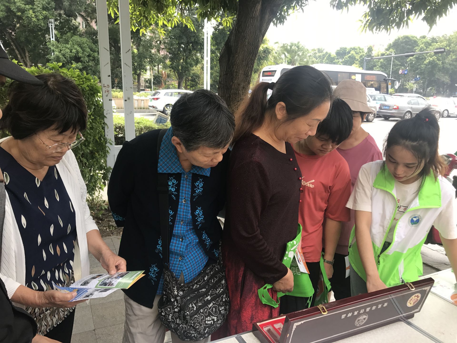 远离毒品，亲近美好生活！南山粤海街道开展毒品预防宣传活动
