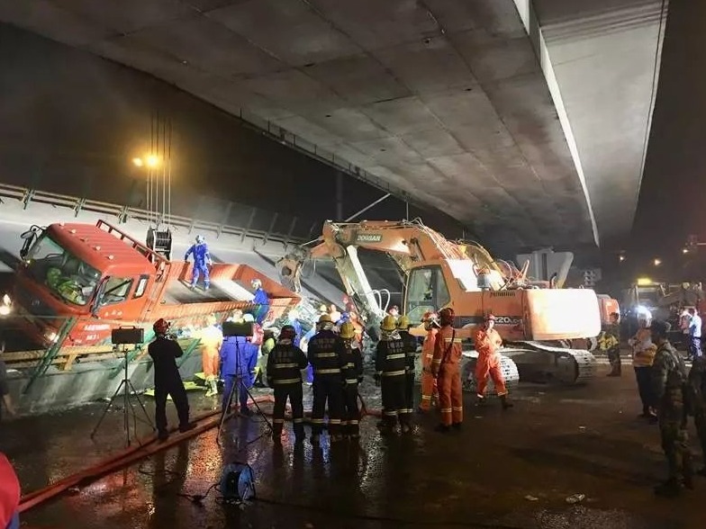 江苏网警：“四车总重400余吨压垮无锡高架桥”系谣言