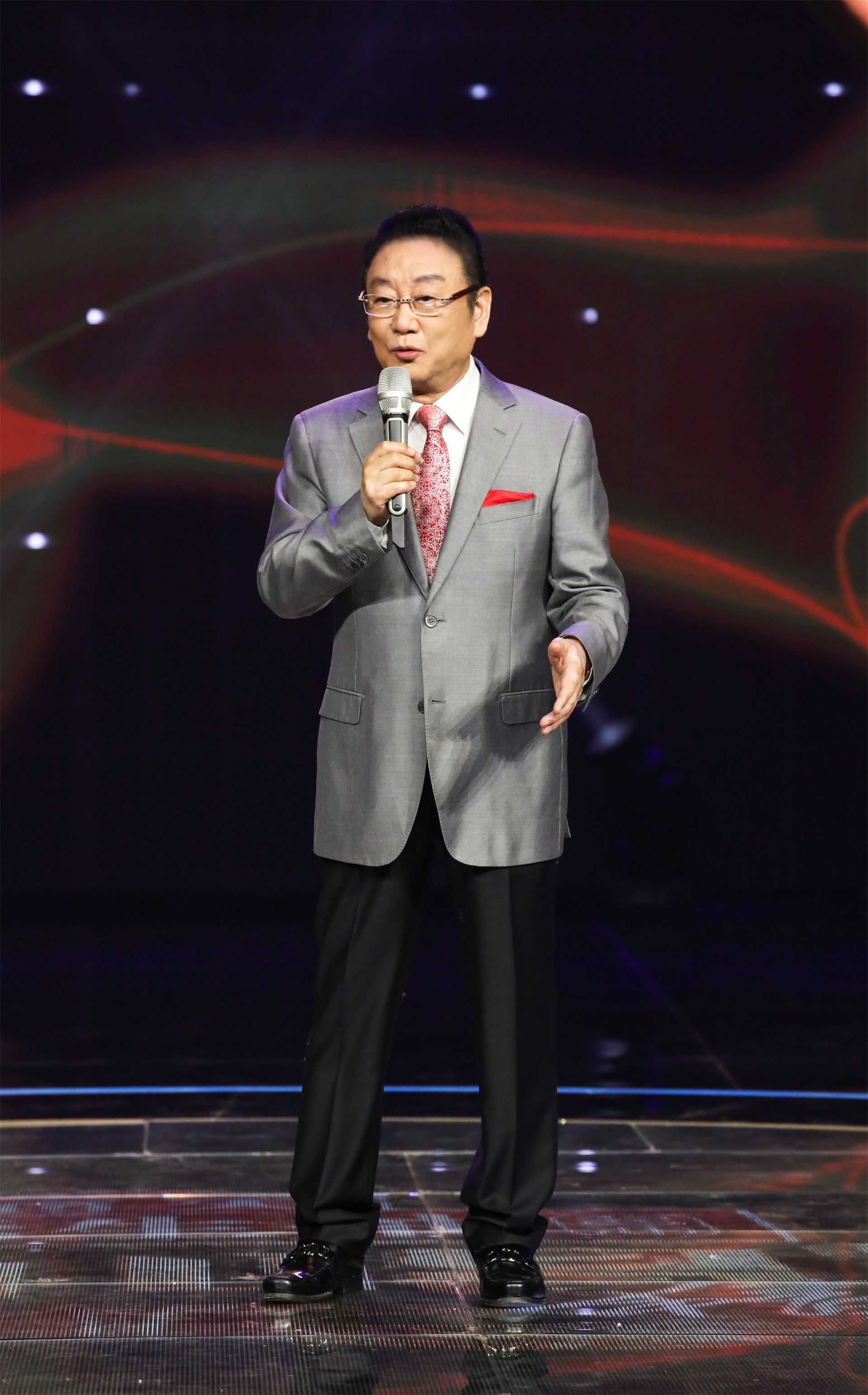 蒙面唱将猜猜猜第四季回归蒋大为飞儿乐团前主唱faye惊喜揭面