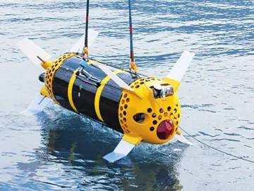 水下机器人“游”进海博会