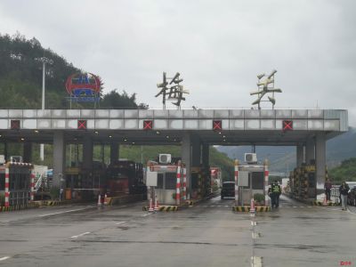 广东省交通集团16个省界主线站拆除完工，明年元旦驾车出省将一路畅行