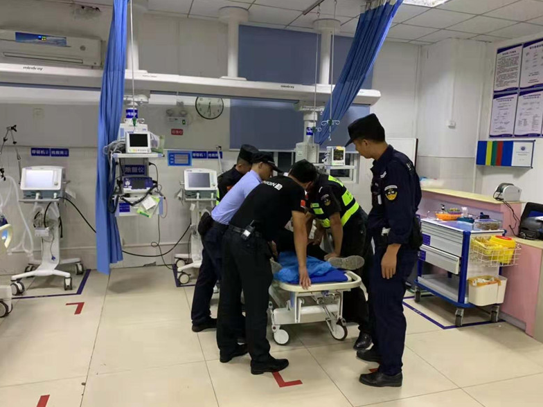 男子为情所困一天内自杀两次 暖心民警劝说后放弃轻生念头