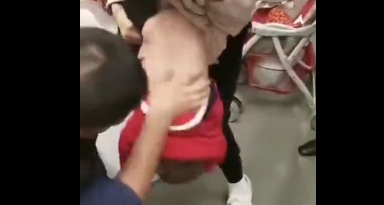 又一例！生死瞬间，路过的护士用海姆立克法救了男童一命