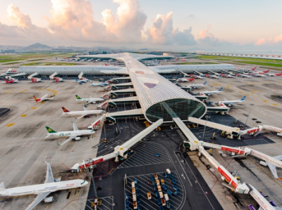 深圳机场保税物流中心运作9年 进出口货值累计近1300亿美元 