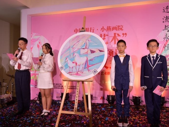 看展 | 吴小燕油画个展华丽绽放“迁流与永恒”的魅力