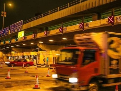 香港“大动脉”红磡海底隧道恢复通车，司机：等到脖子都长了