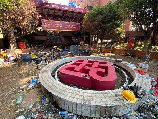港警在理大搜出3800多枚汽油弹 明早将继续行动