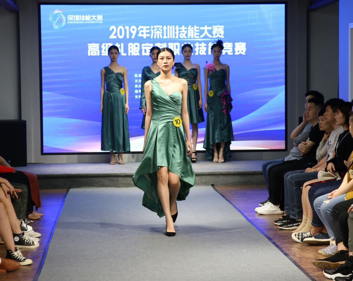 ​深圳技能大赛美轮美奂，高级礼服定制职业技能竞赛亮眼