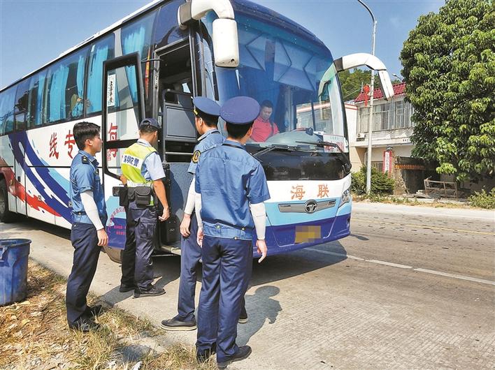 上海撤销省界道口防疫检查 允许除武汉外省际客运班线全线复运