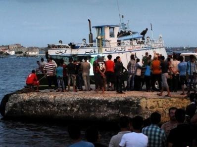 一艘移民船在毛里塔尼亚附近海域倾覆 至少58人死亡