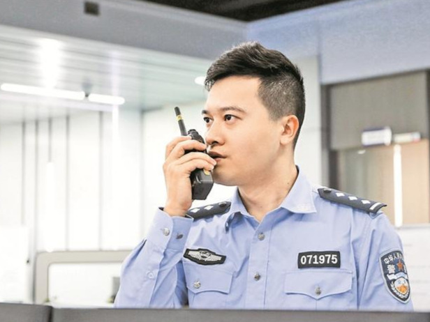 刘术文：“内”“外”兼修的警务“指挥家”
