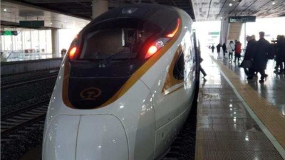 全国铁路30日起大调图，京张高铁正式开通运营