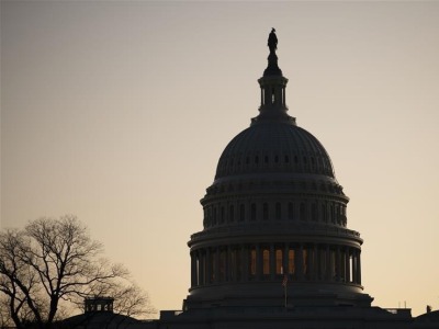 美国会众议院开始辩论特朗普弹劾条款