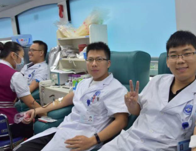 中国科协发布11月“科学”流言榜：献血对身体有害，所以医生从不献血
